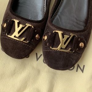 Louis Vuitton Ballet Flats new in box brown suede   Gold tone hardware 37 1/2